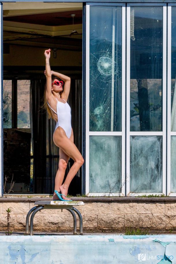 Stefy Cufe shooting urbex