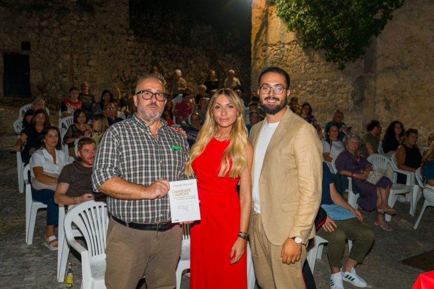 Presentazione del libro "Camminare ai Margini"